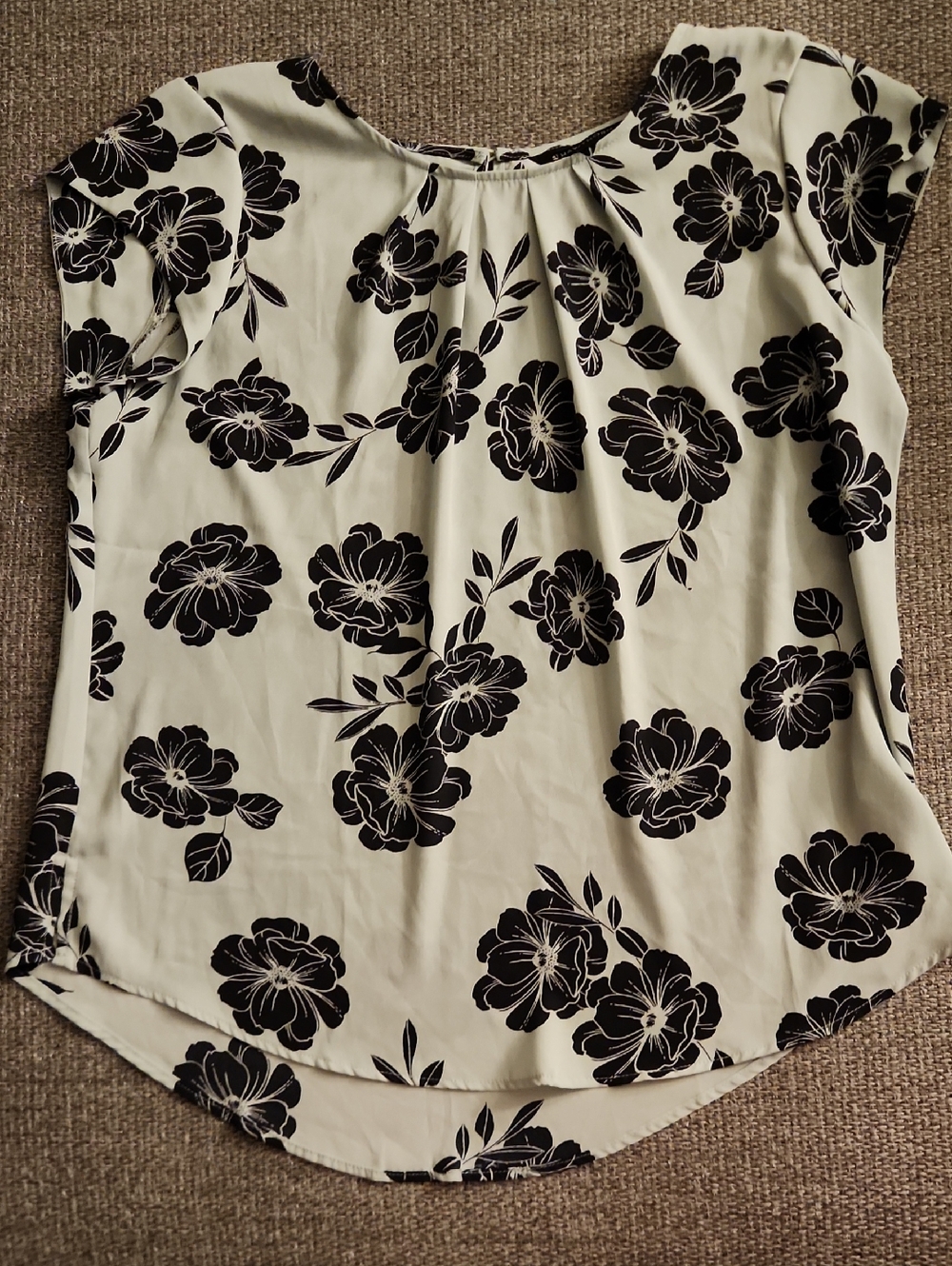 41 Hawthorn Black Floral Short-Sleeve Blouse on Green
